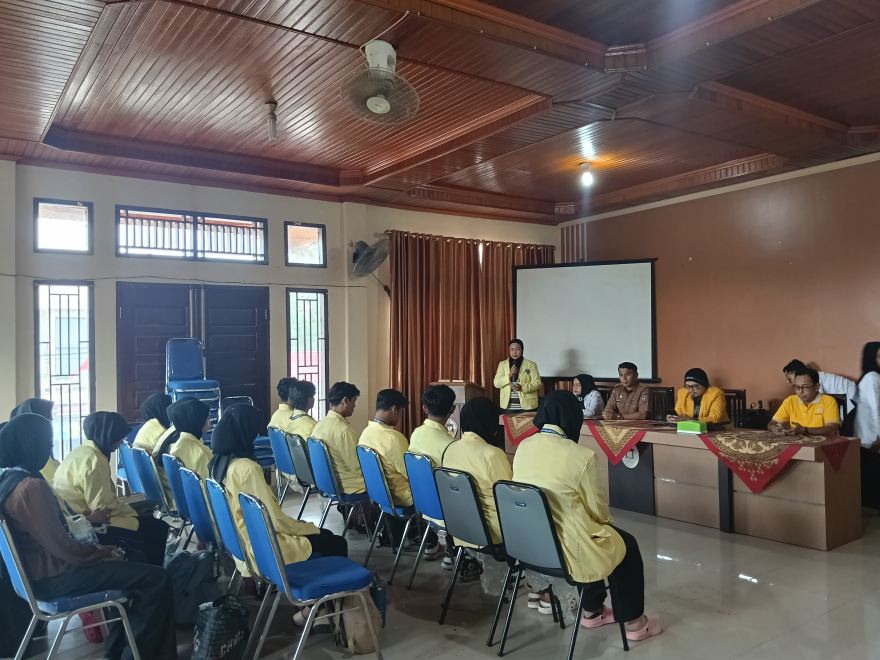 Serah Terima Mahasiswa KKN UNP di Nagari Guguak VIII Koto: Awali Langkah dengan Silaturahmi dan Perkenalan Diri